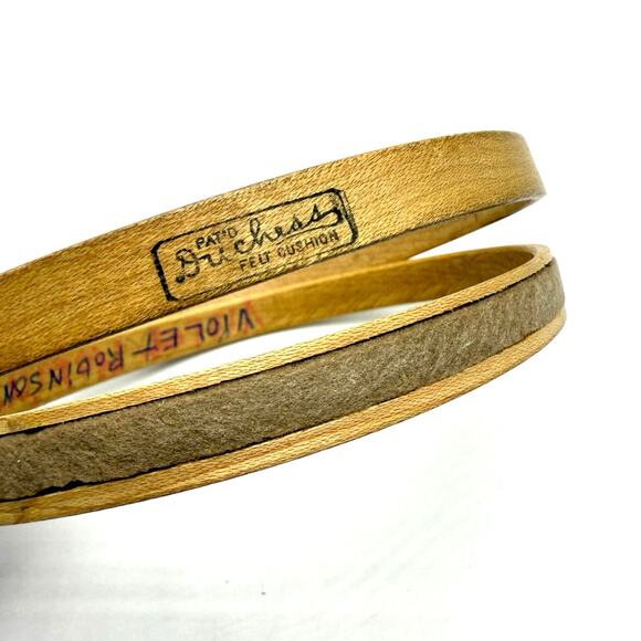 Vintage Duchess Embroidery Hoop Felt Cushion Lined Wooden 5 Inch Round Circle - Picture 2 of 5